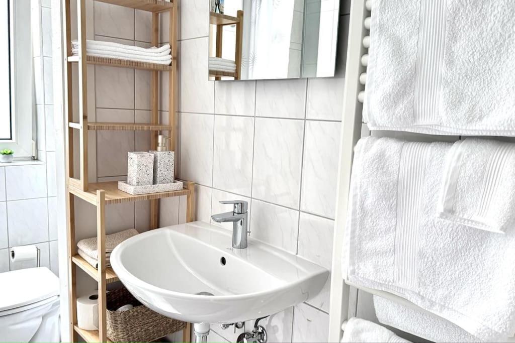 Moderne Wohnung In Stadionnaehe Mit Parkplatz Dortmund Extérieur photo